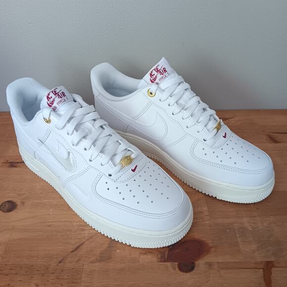 Nike Air Force 1 '07 Premium History Of Logos White Sail Womens 10 Mens 8.5 NWB - Picture 5 of 15